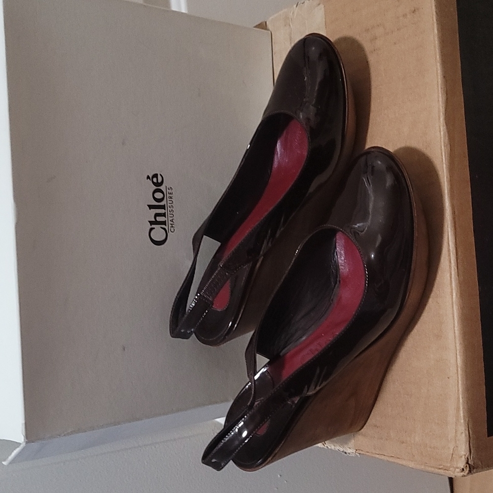 Chloe wedge